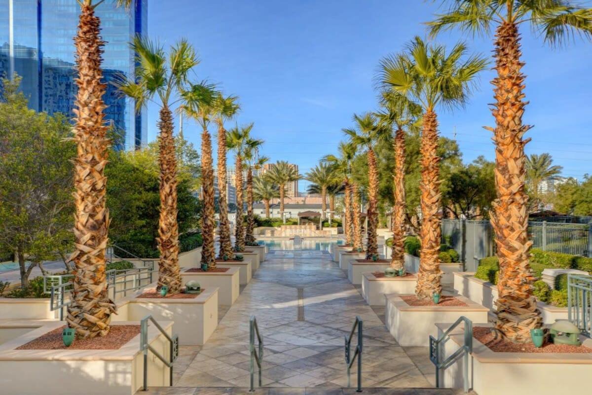 Mgm Signature-29-617 F1 Track & Strip View Balcony Las Vegas Buitenkant foto